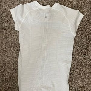 white lulu lemon top